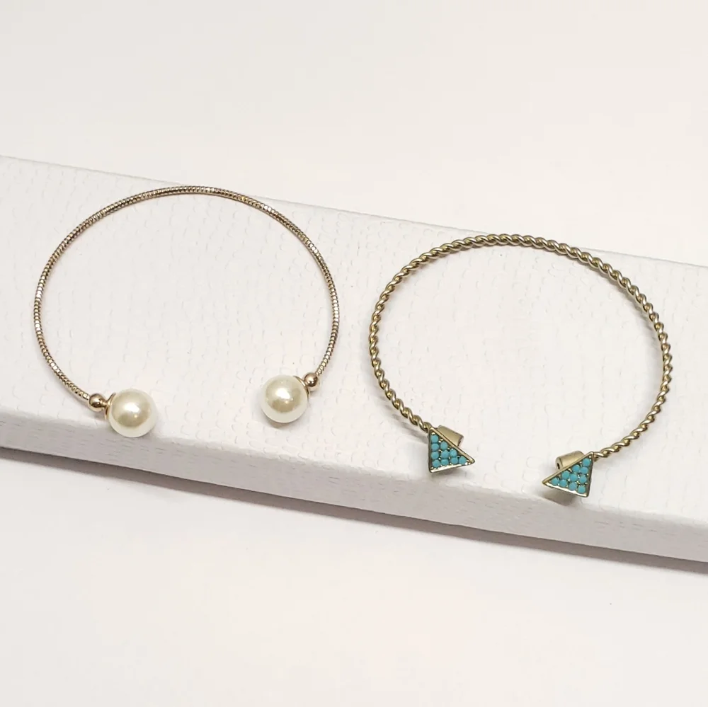 turquoise triangle